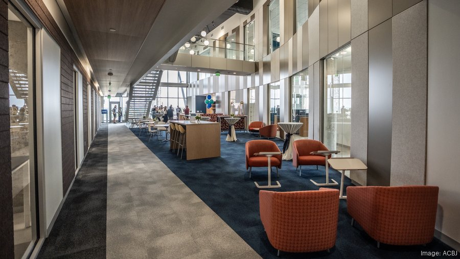 Medical College of Wisconsin opens $153M cancer research center ...