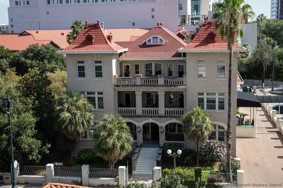 Hotel Havana on River Walk to close on Oct. 20
