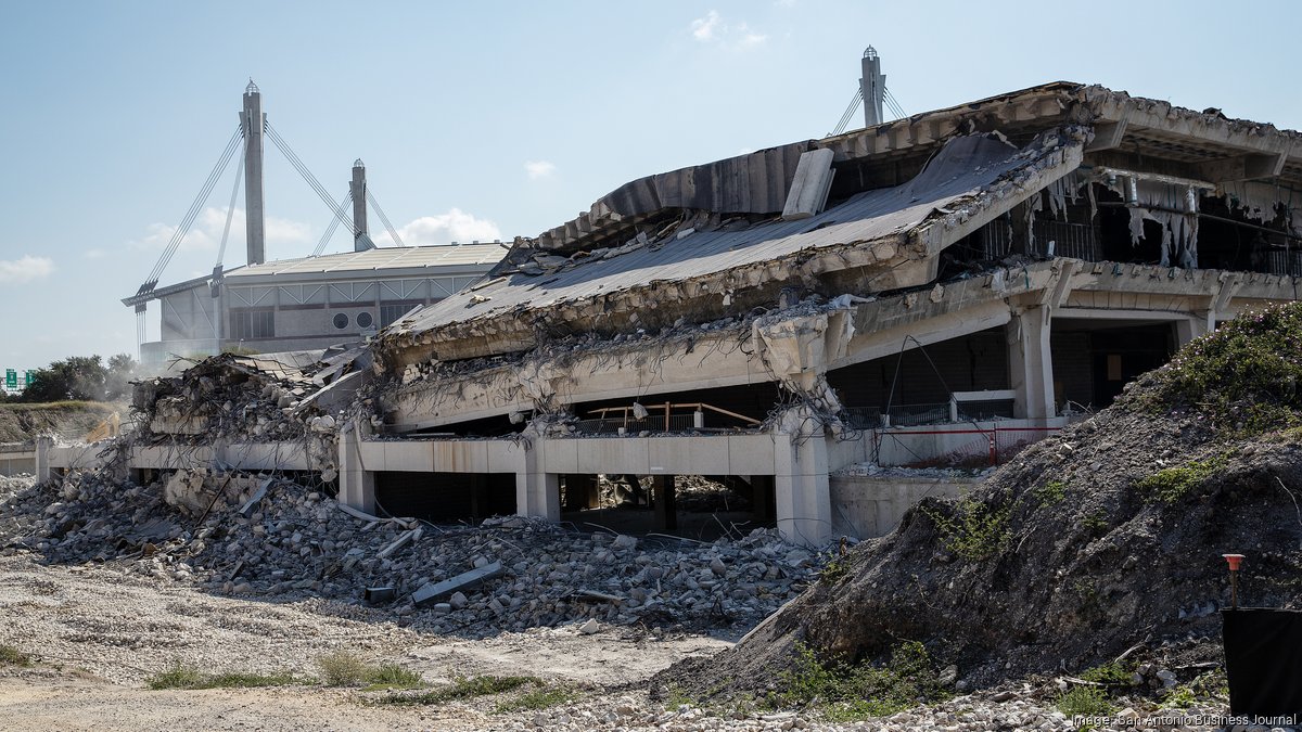 City pitches $580M Midtown TIRZ extension to support Spurs arena, McCombs projects