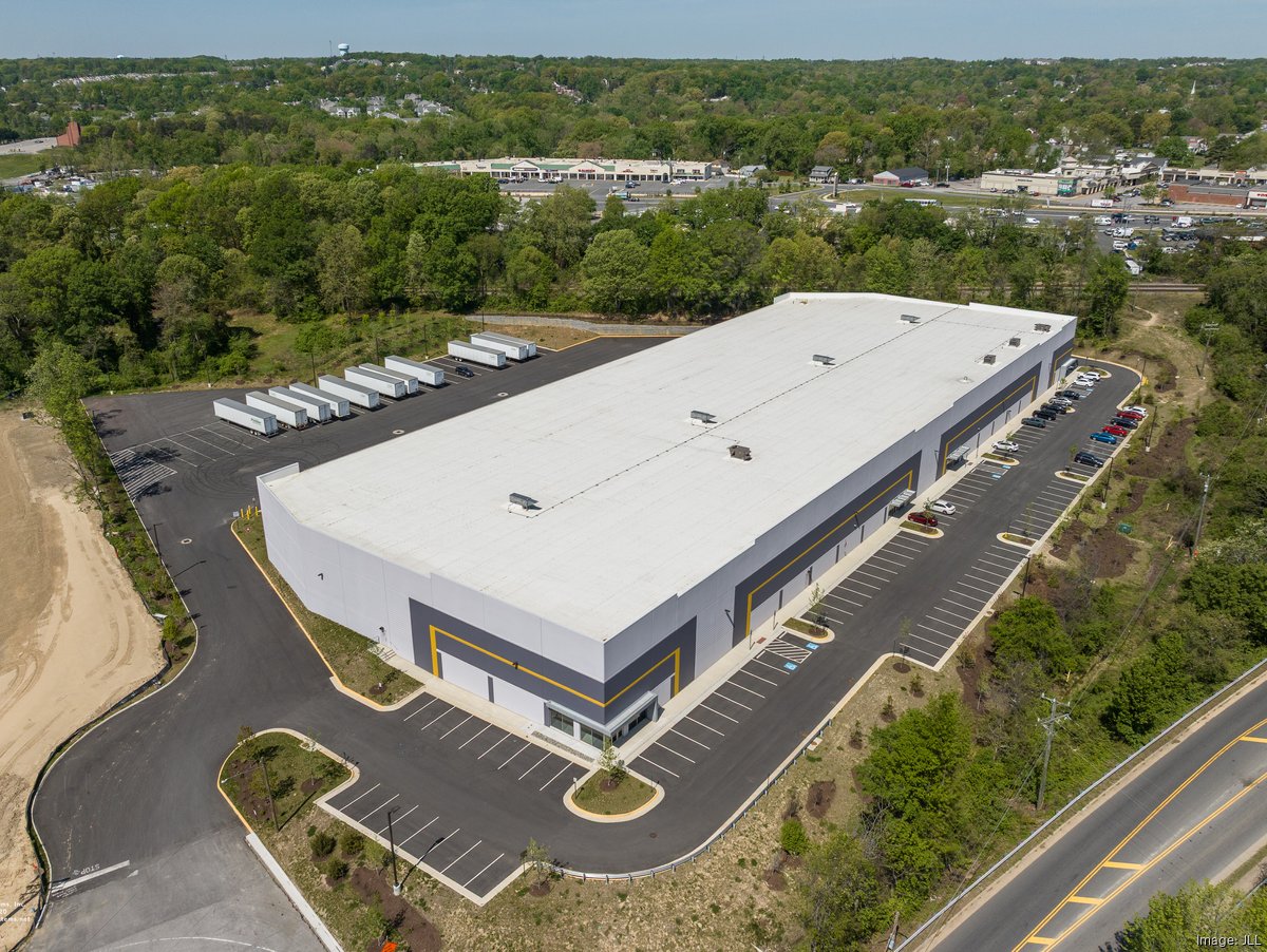 Pinkard, Cannon Hill sell 95 East Distribution Center to BGO for