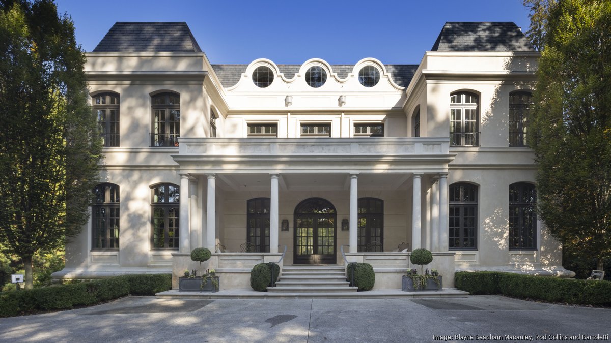 Seven-bedroom Palladian estate in Tuxedo Park sells for $8 million