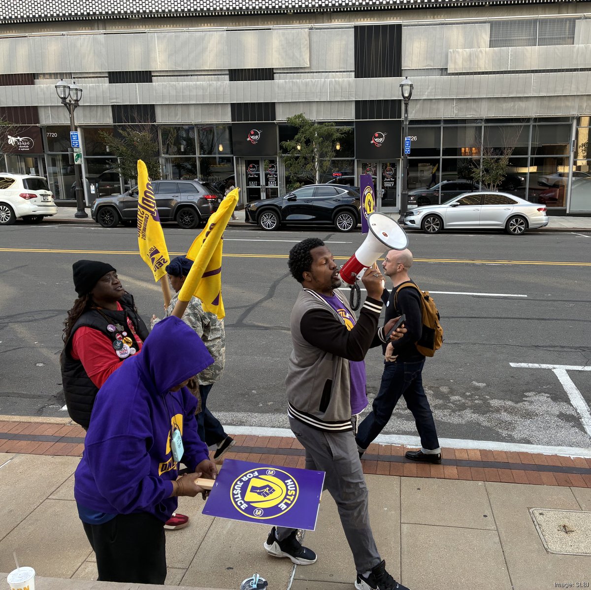 Dylan Scott (@thehybridraccoon) • Instagram photos and videos, image size:1200x1198