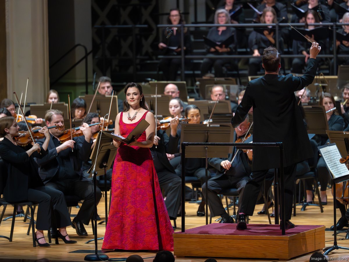 REVIEW: Matthias Pintscher leads CSO in 'Symphonie fantastique