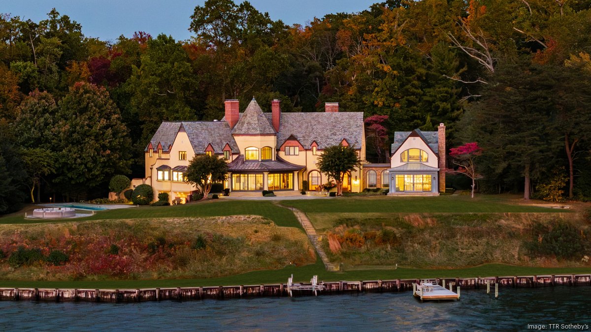 One of Gibson Island's original mansions sells for $7.5M - Baltimore Business Journal