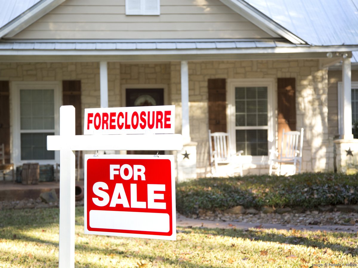 Tampa leads U.S. in foreclosure rate as housing market slows - Tampa Bay  Business Journal