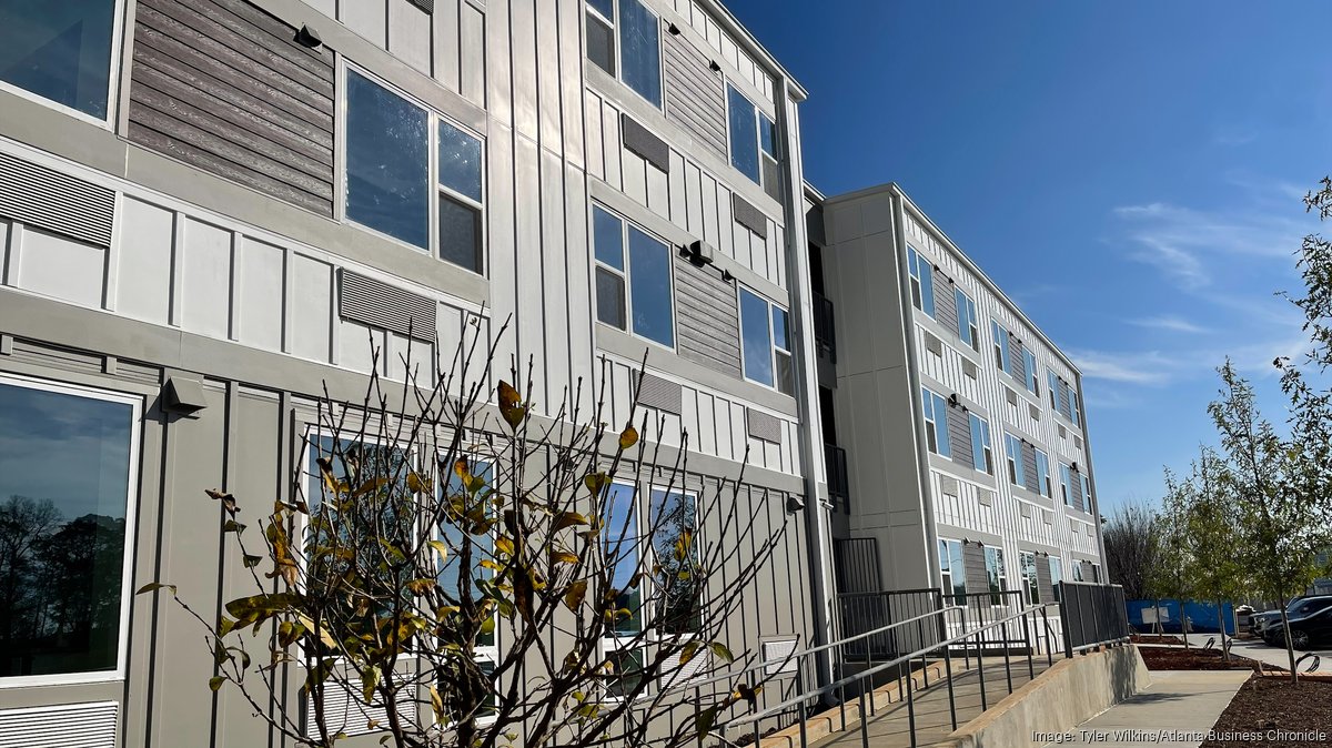 waterworks-village-rapid-housing-debuts-in-berkeley-park-atlanta
