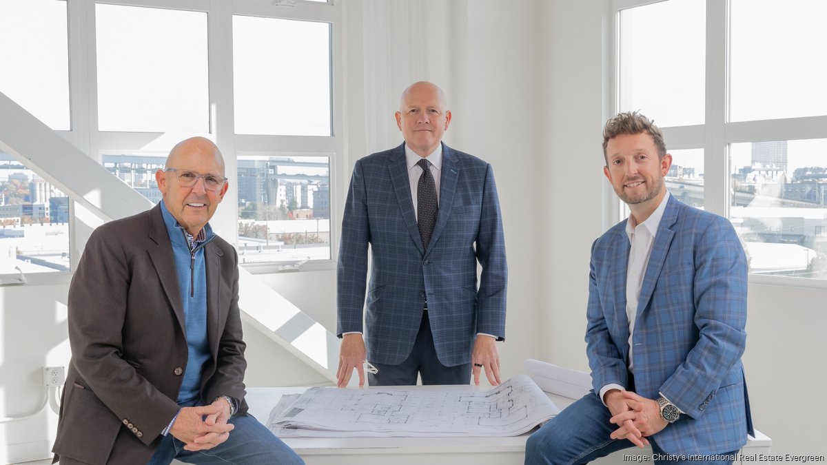 Luxury real estate firm on why they're slashing prices on the Ritz-Carlton condos