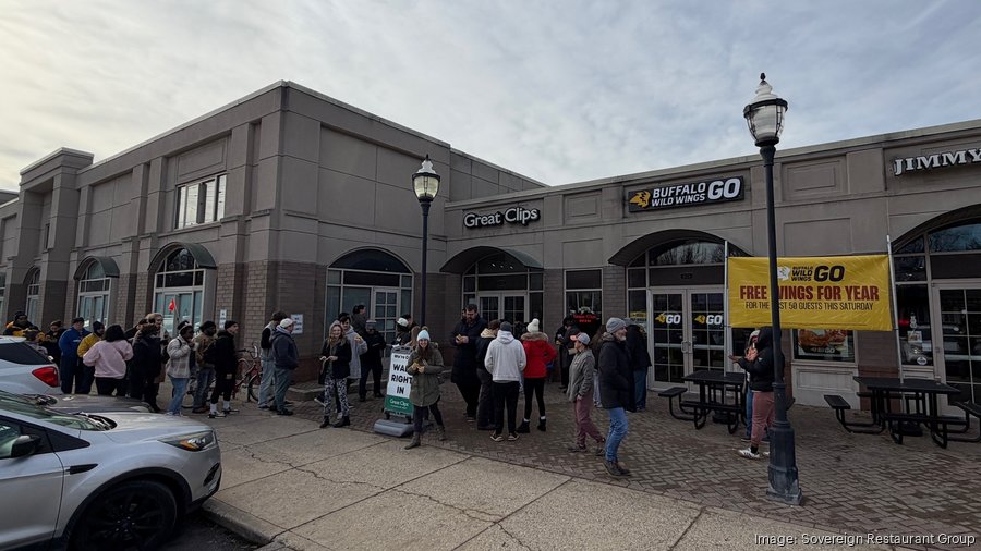 Buffalo Wild Wings GO opens second Louisville takeout location ...