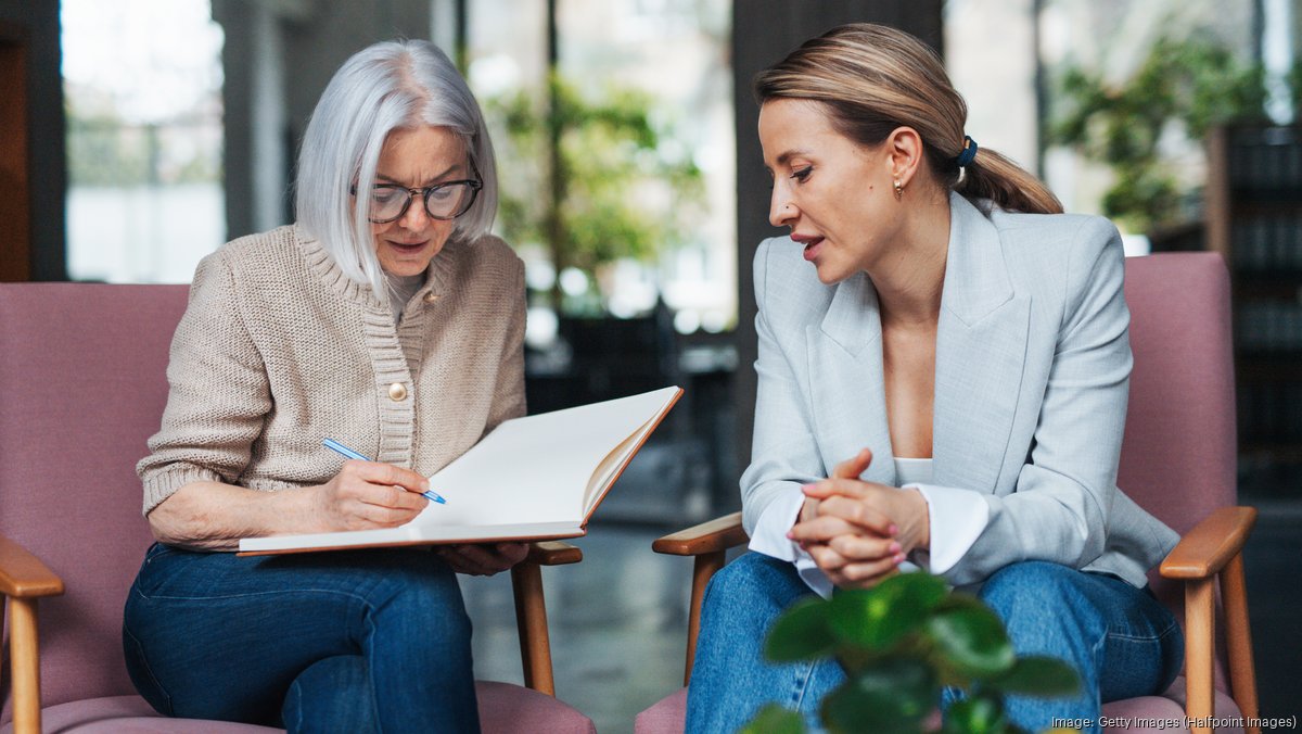 Why senior leaders are turning to reverse mentoring in 2026 - The ...