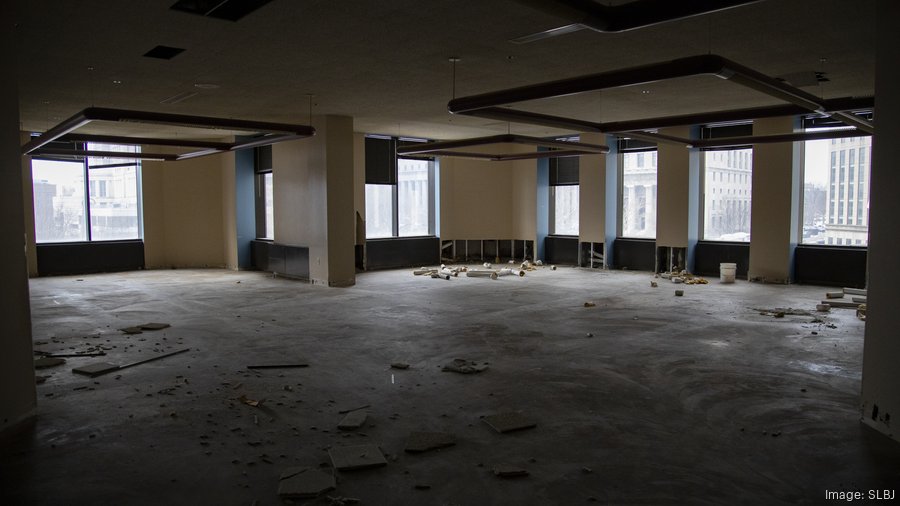 AT&T Tower redevelopment hinges on Missouri tax credit bill - St. Louis ...