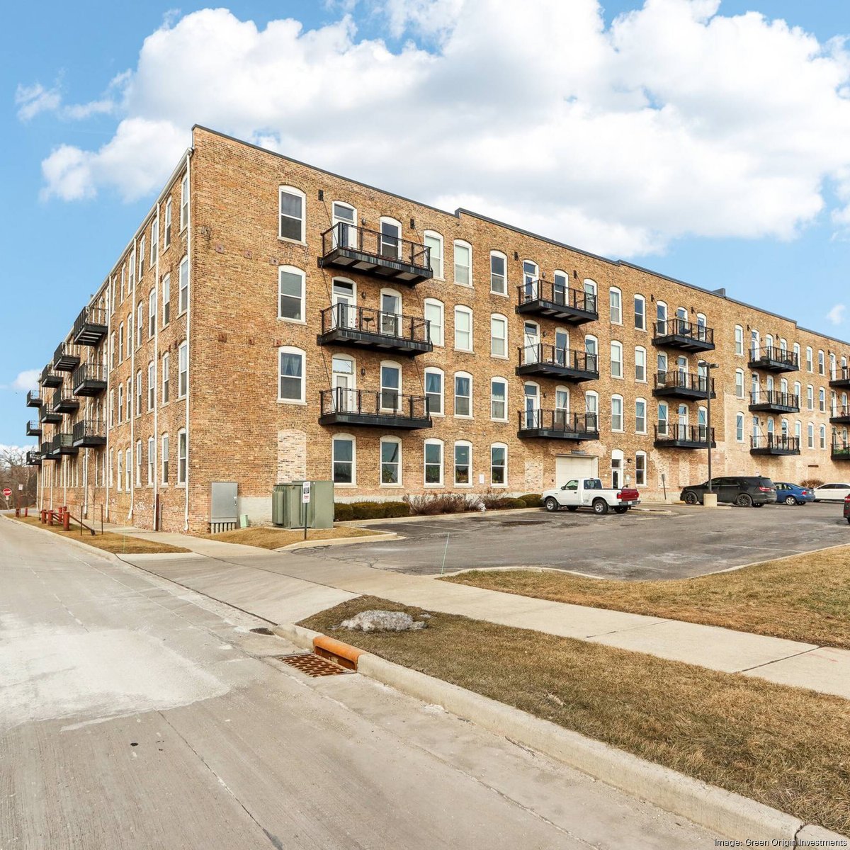 Racine loft apartments under contract with Jeffers-linked buyer