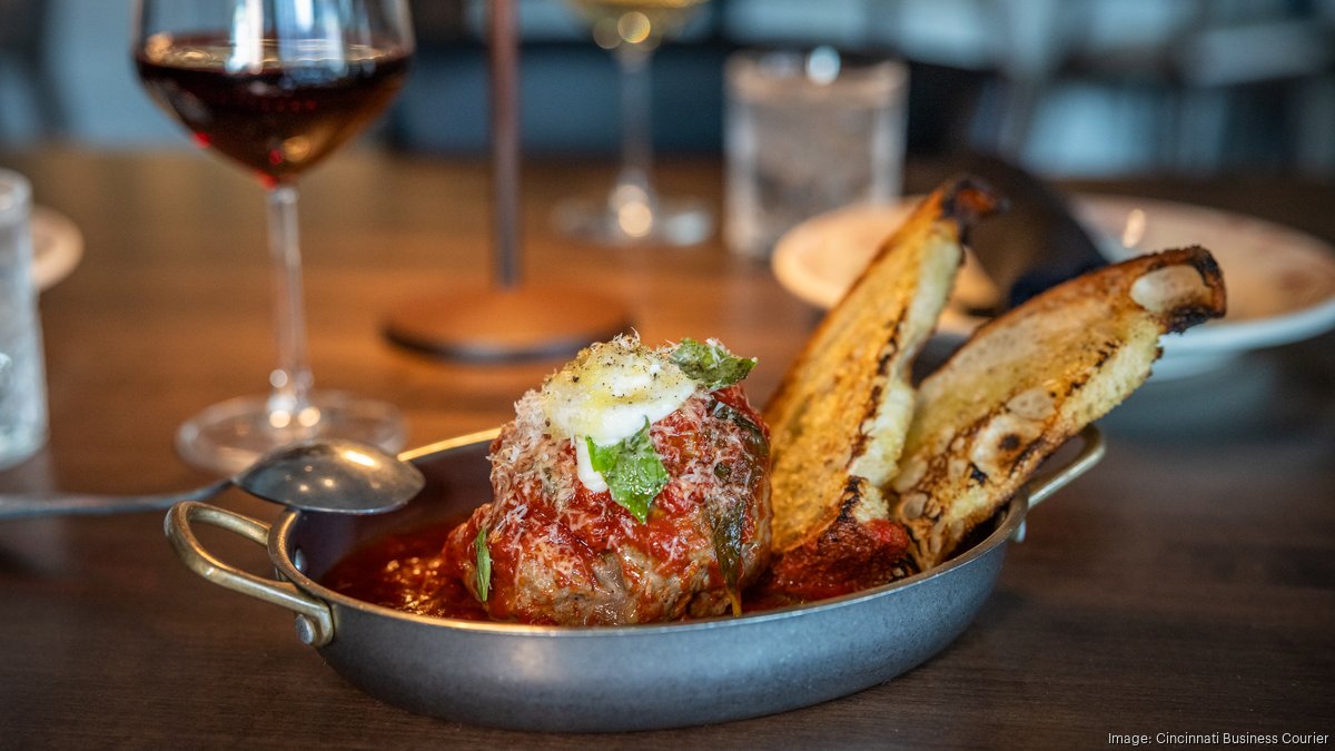 洋書NEW RESTAURANTS2 IN ITALYシルヴィオ・サン・ピエトロ zingaro-cincinnati-15*