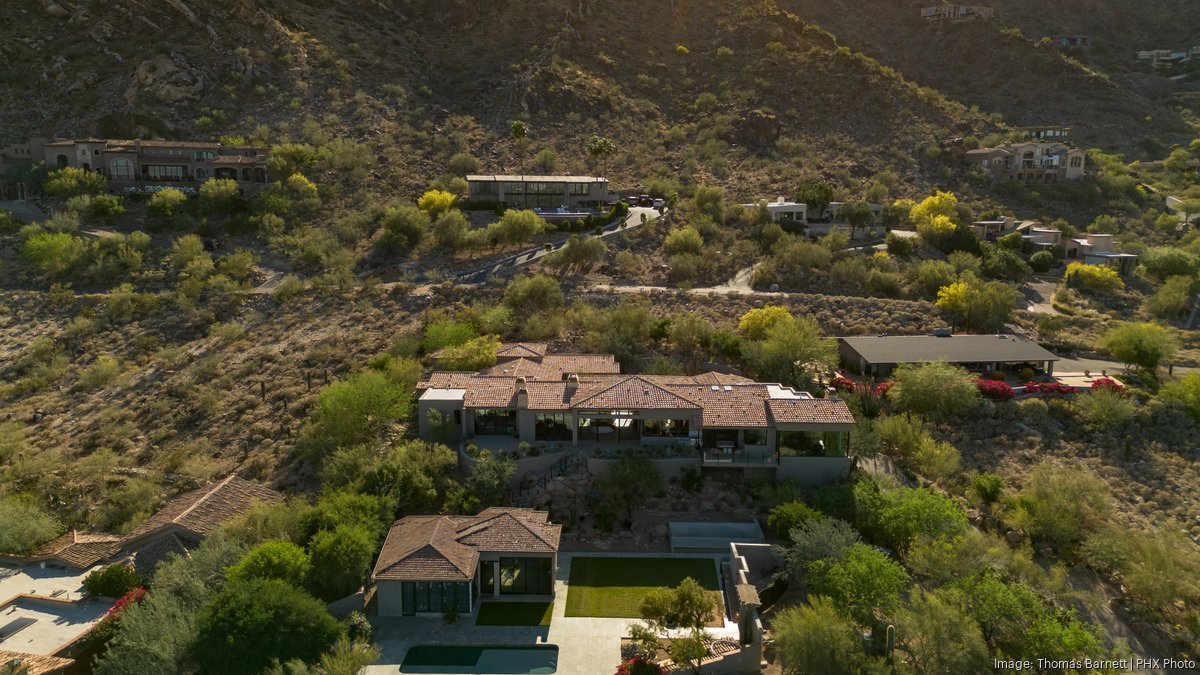 その他 DUNE NO.20 PARADISE Paradise Valley luxury estate with guest house lists for $10.75M