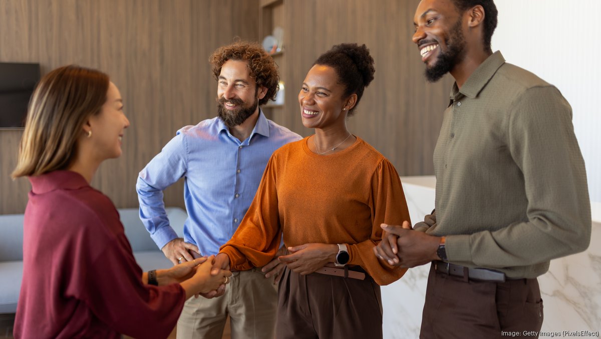 Loneliness epidemic: how leaders can build workplace connection - Bizwomen