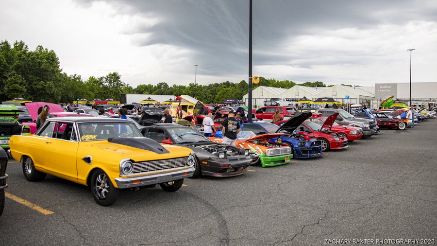 Mattel's Hot Wheels tour stops in Albuquerque for car competition