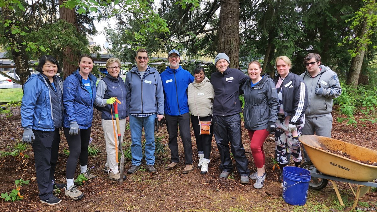 Employee Engagement Corporate Impact Award: Portland General Electric ...