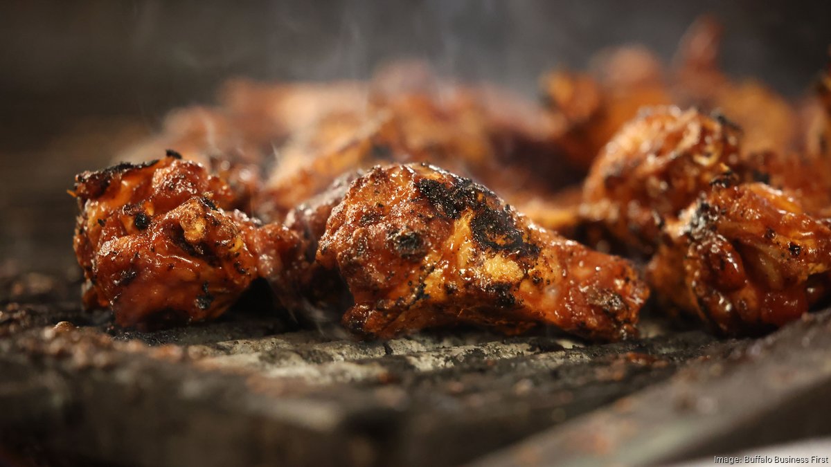 West Side pizzeria built a $60M empire selling wings nationwide - Buffalo Business First