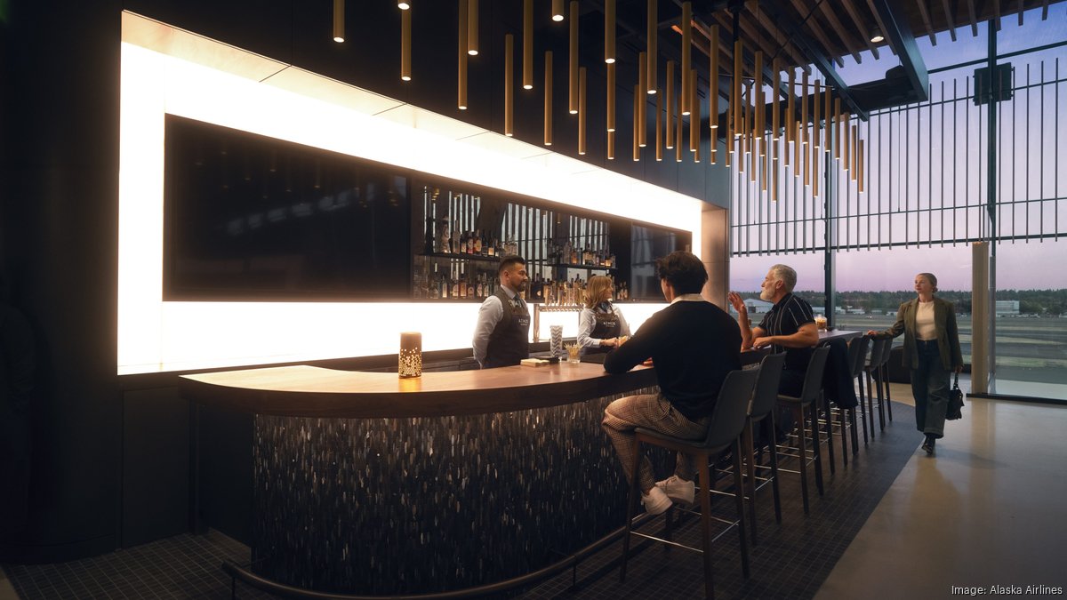 Alaska Airlines set to open an $18M lounge at PDX