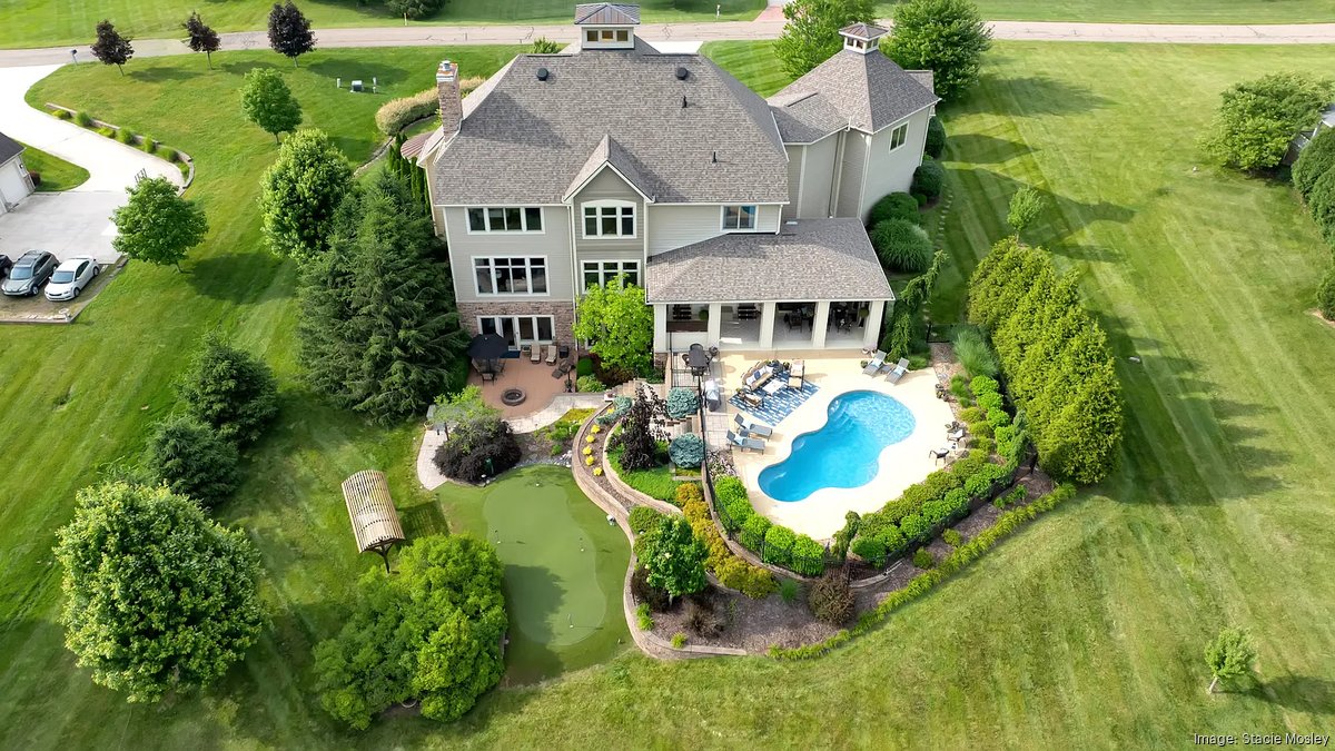 $1.8M Granville home offers resort-style living without leaving the property - Columbus Business First