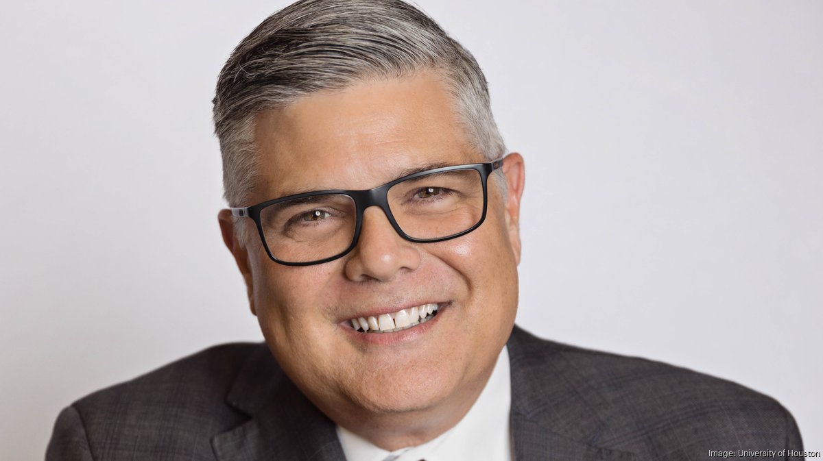 UH exec's background fuels ambitious growth plan for Sugar Land, Katy campuses