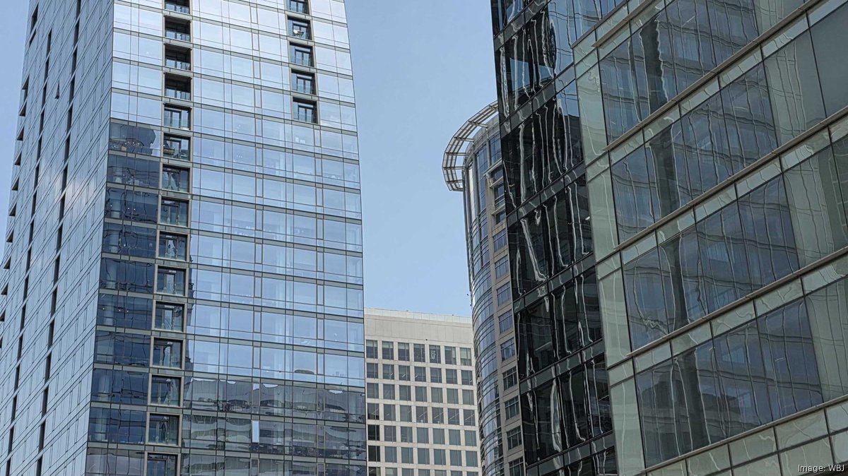 JBG Smith to sell luxury Rosslyn apartment tower to Boston investor