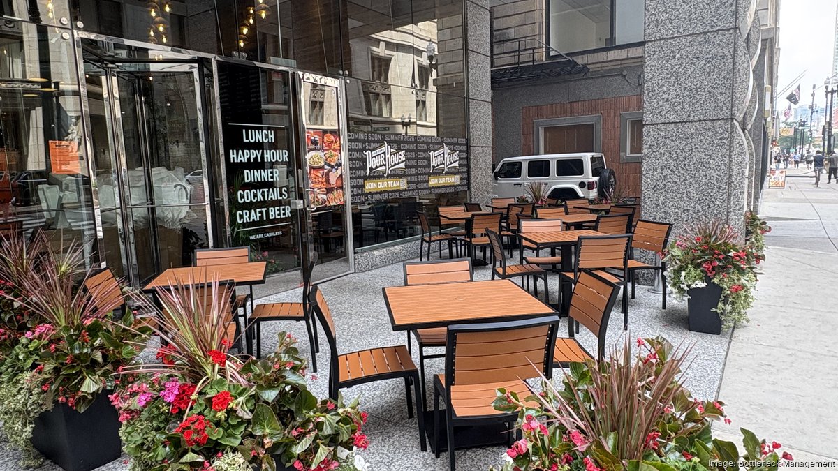 Grand opening set for relocated Old Town Pour House - Chicago Business Journal