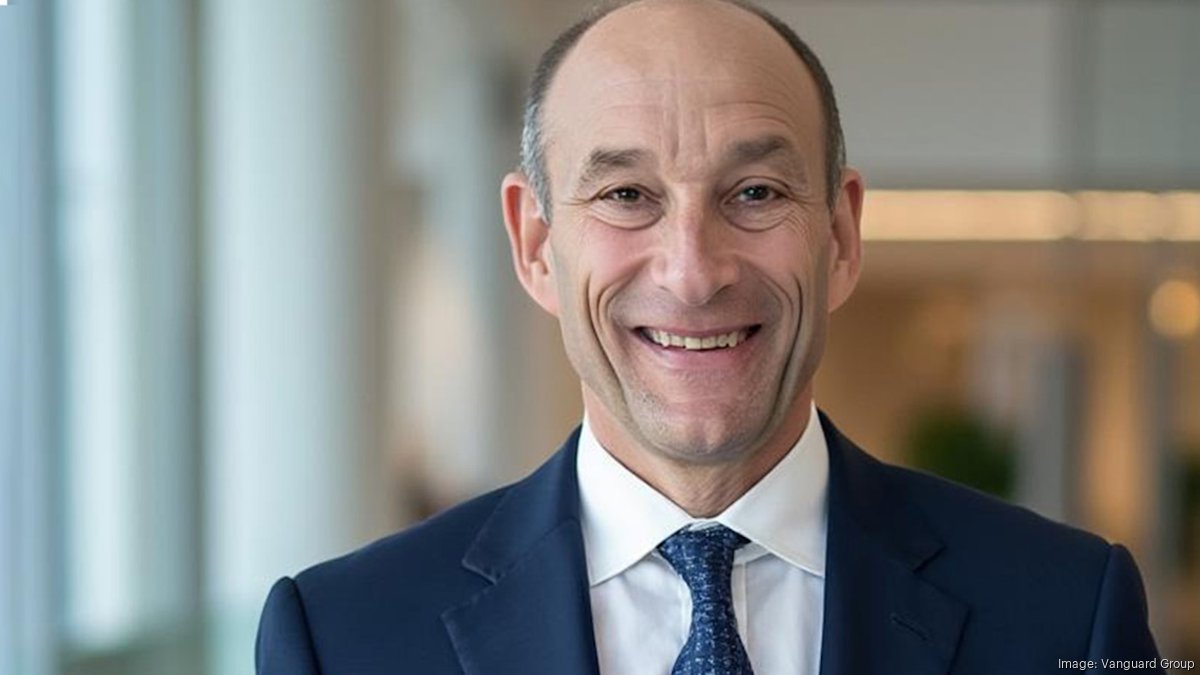 Vanguard taps Wall Street veteran as next chairman