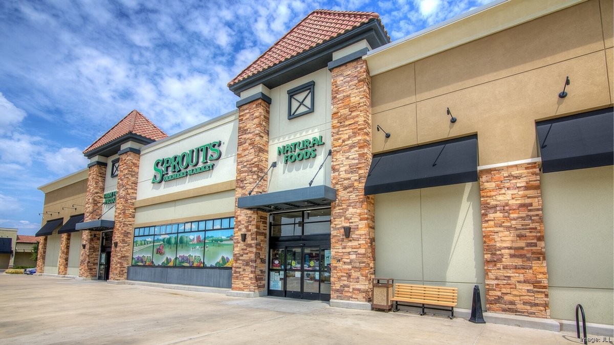 Retail center near Fort Worth's most affluent neighborhoods trades hands