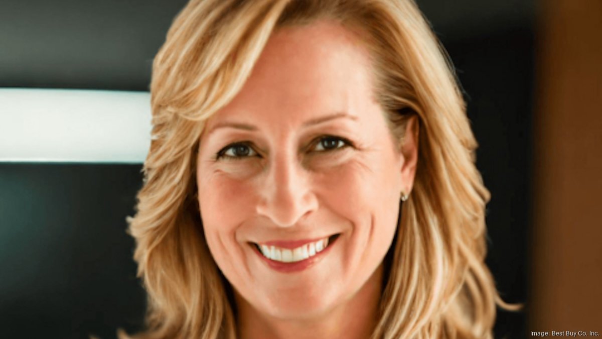 Best Buy hires former Nordstrom CFO amid leadership overhaul