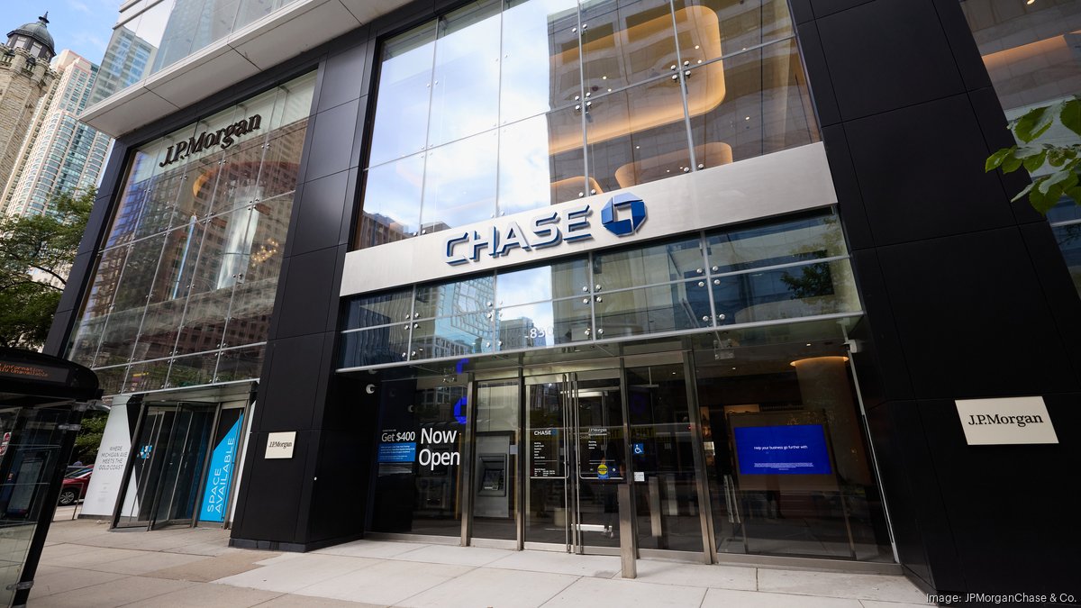 JPMorgan Chase & Co. opens first Illinois financial center along Magnificent Mile - Chicago Business Journal