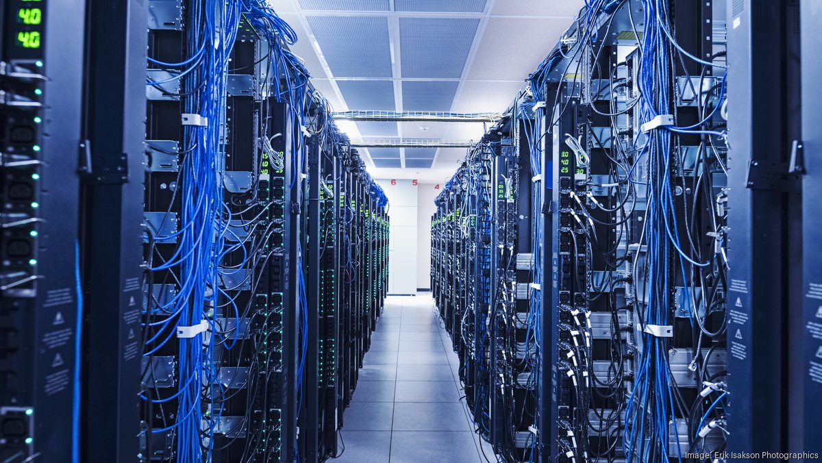 Phoenix data center firm raises $1B to repurpose older facilities amid construction backlash