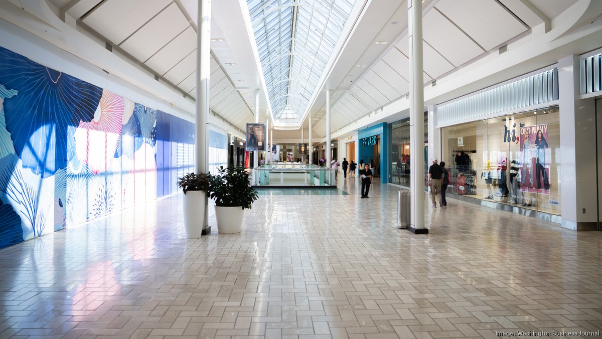 Tysons Corner Center overhauls its lineup to keep the shoppers flooding in