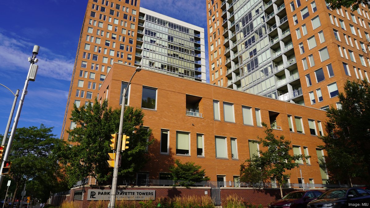 National investor buys Park Lafayette Towers in one of city's priciest deals in years