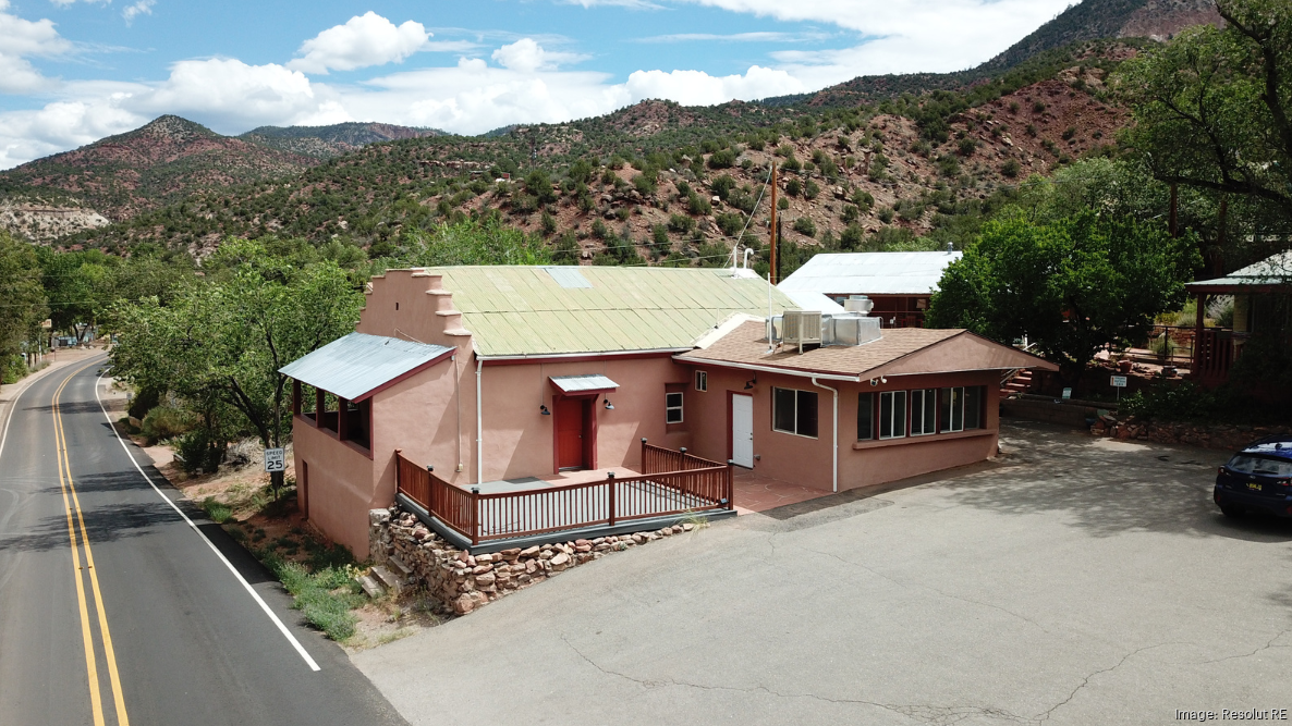 Former Laughing Lizard Restaurant space for lease in Jemez Springs