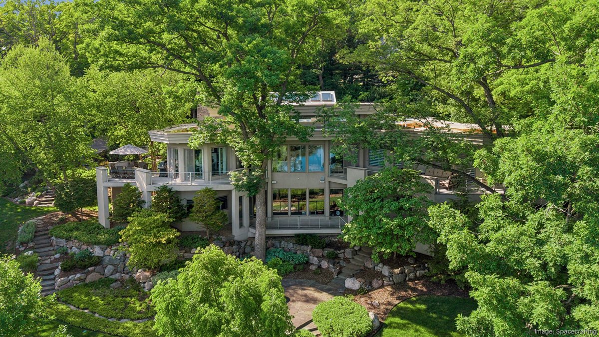 Frank Lloyd Wright-inspired Edina home hits market for $3.7M - Minneapolis / St. Paul Business Journal