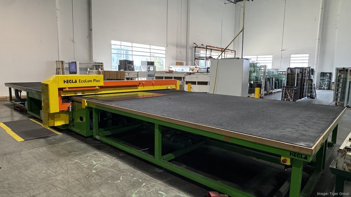 https://media.bizj.us/view/img/13268746/hegla-ecolam-33-plus-laminated-glass-cutting-table*1200xx2700-1519-0-253.jpg