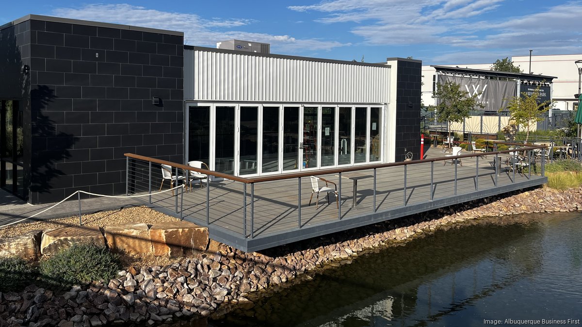 New Winrock bar with beer garden eyes Balloon Fiesta opening