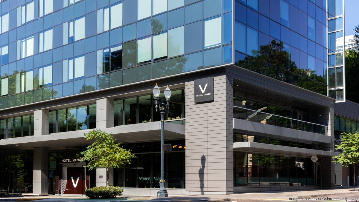 Downtown Portland hotel under new management a year after ownership change