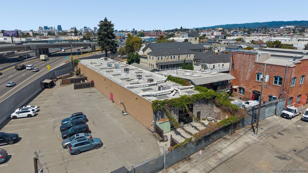 Oakland music studio where Green Day recorded 'American Idiot' hits market for $3.9 million - San Francisco Business Times