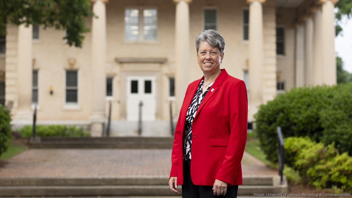 From payphones to AI: UGA School of Medicine dean prepares future doctors for tech, rural care