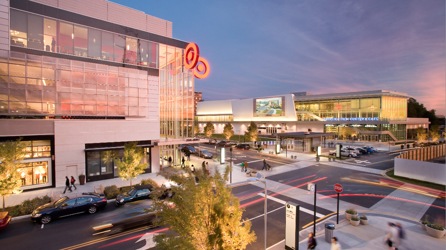 Pottery Barn opens new store in the Mosaic District