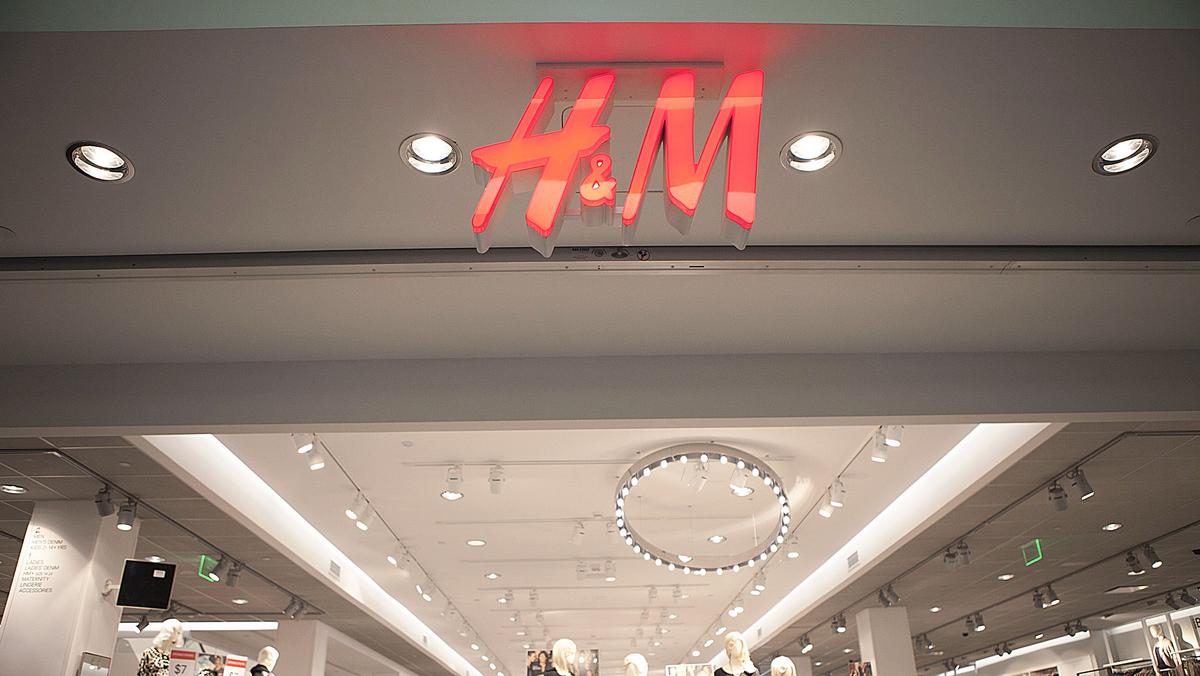 H&M to open store in Houston's CityCentre - Houston Business Journal