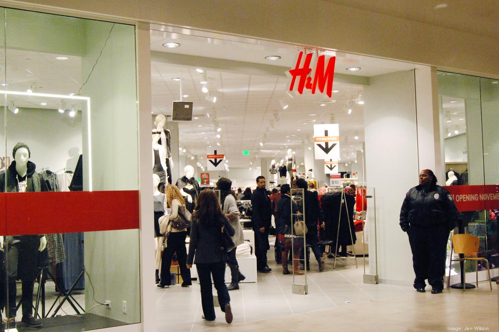 New H&M Store To Open At Oak Court Mall Thursday