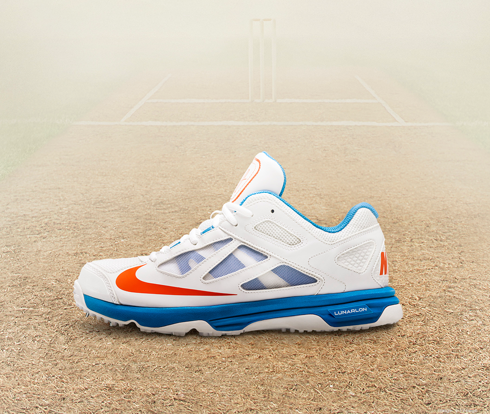 nike lunarlon cricket shoes
