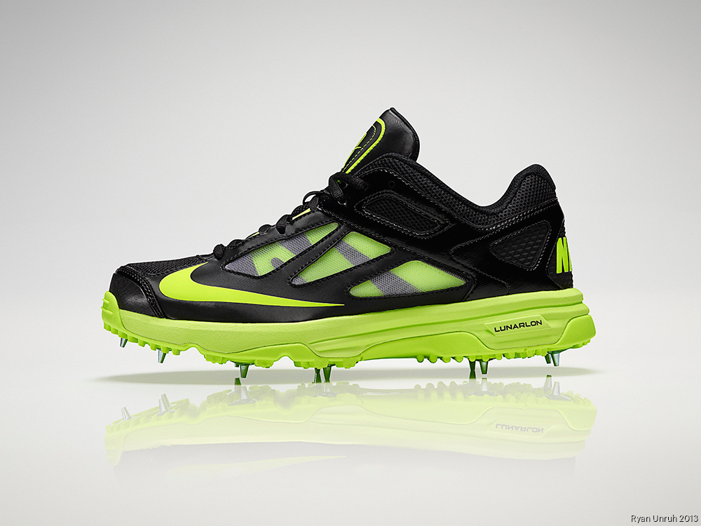 nike lunarlon cricket shoes