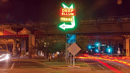 Deep Ellum Nights  JLD 7551