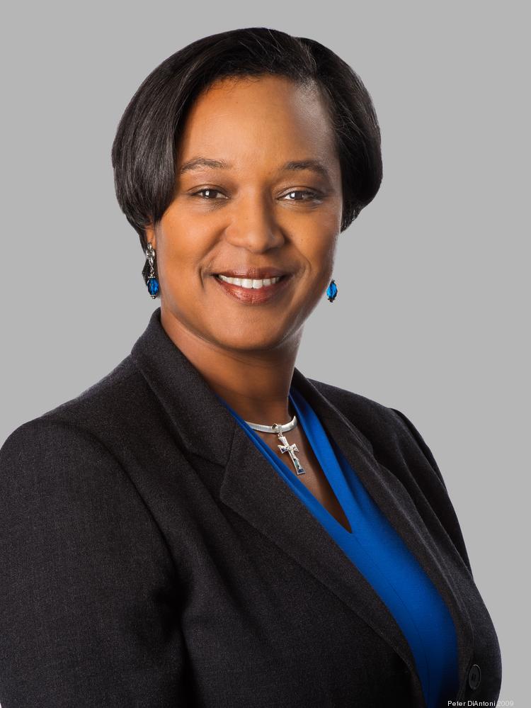 Number of Wisconsin Senate employees who make more than 100,000