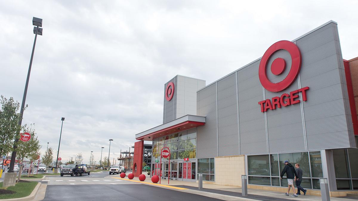Target brings 'drive-up' service to 2 