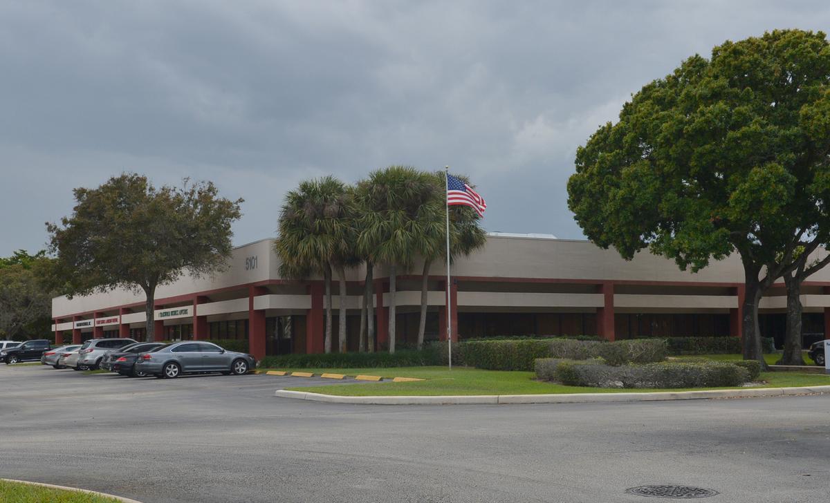 JFK Medical Plaza faces foreclosure - South Florida Business Journal