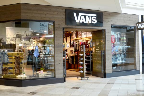 vans store west towne mall